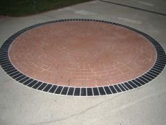 Driveway with circular brick pattern